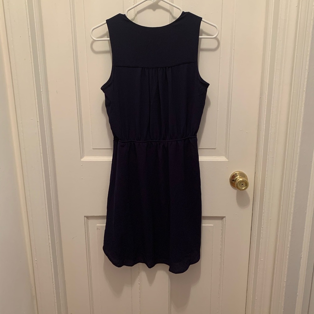 🟢 Shift Dress with Front Pockets - Picture 2 of 3